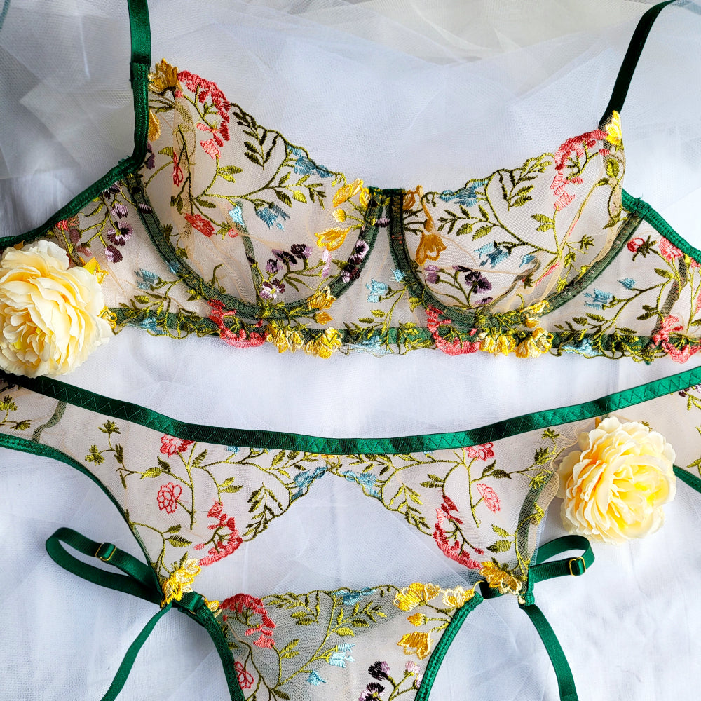 Belle Blossom Dreiteiliges Dessous-Set - Waldgrün