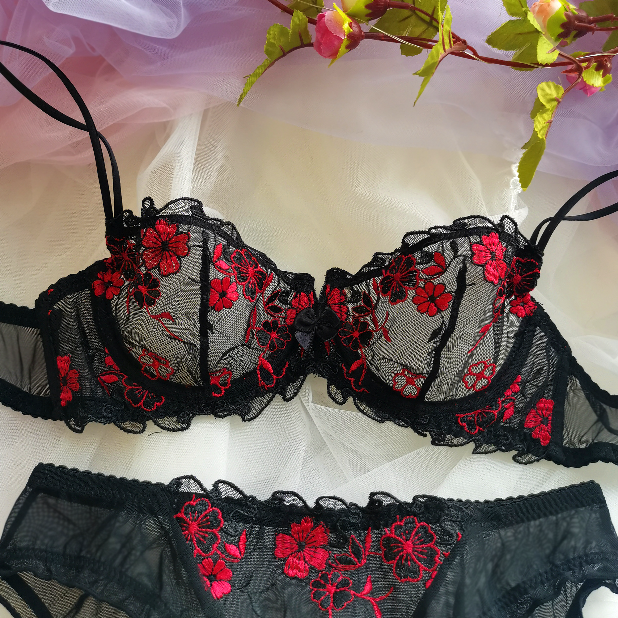 Amelia Floral Dessous-Set - Rot & Schwarz